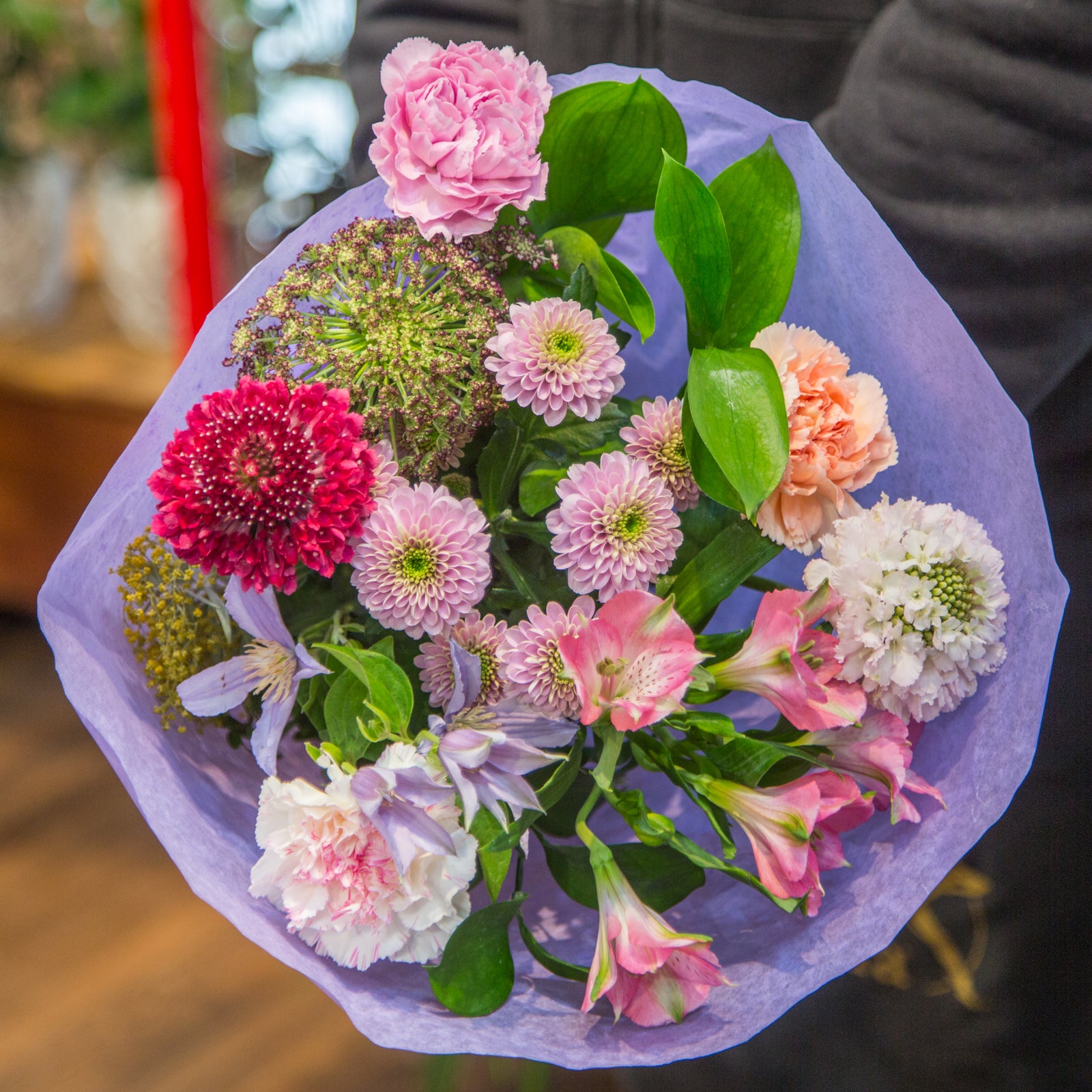 Hempeä naistenpäiväkimppu