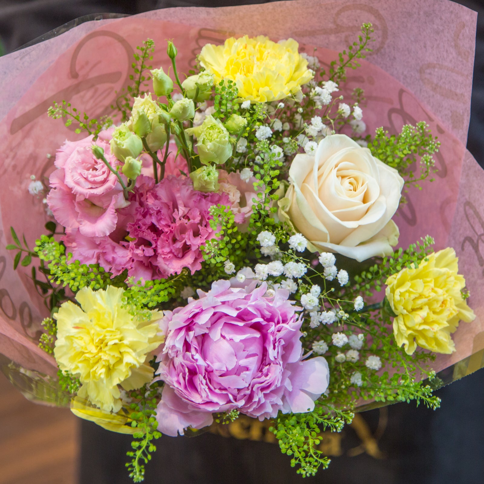 Äitienpäiväkimppu