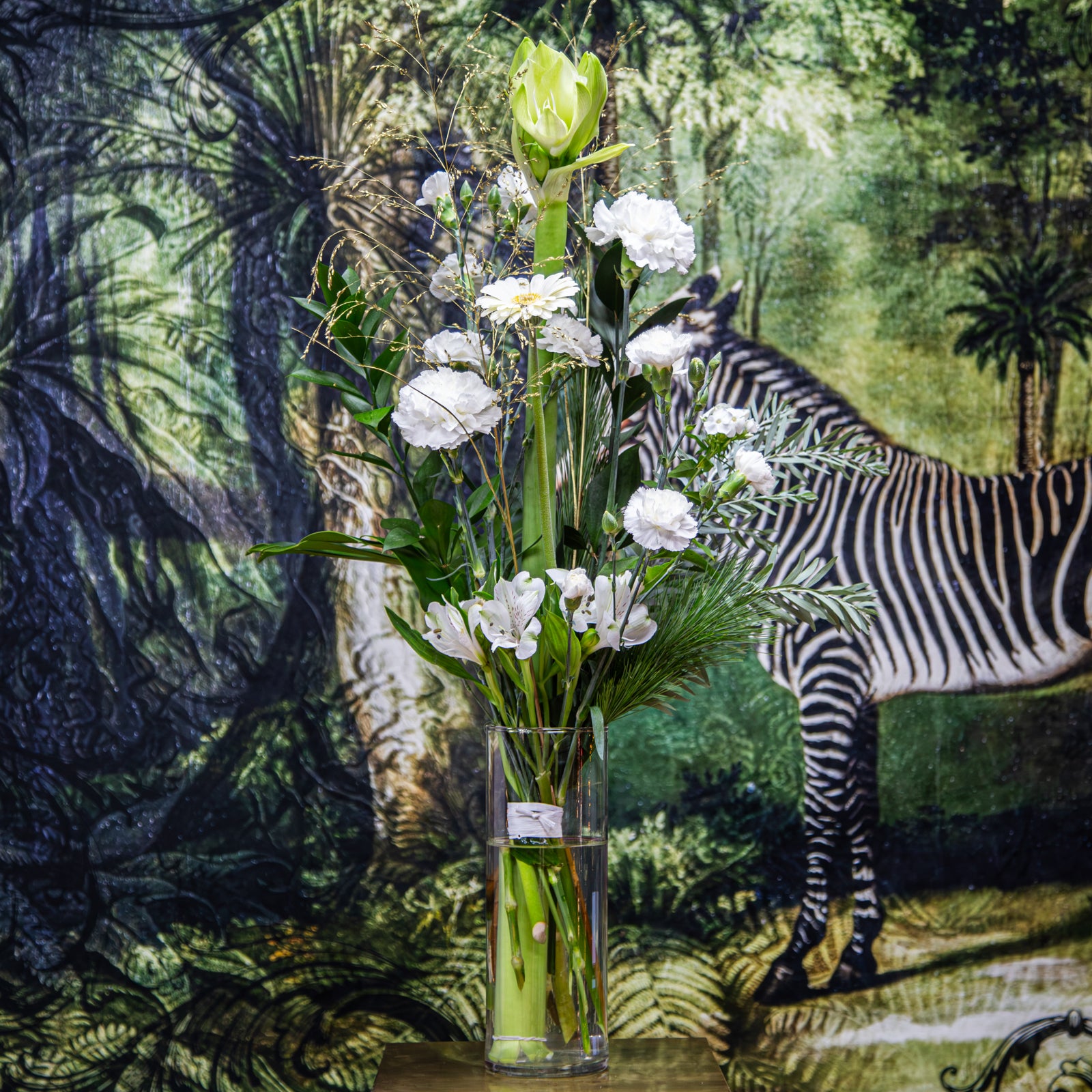 Valkoinen amarylliskimppu