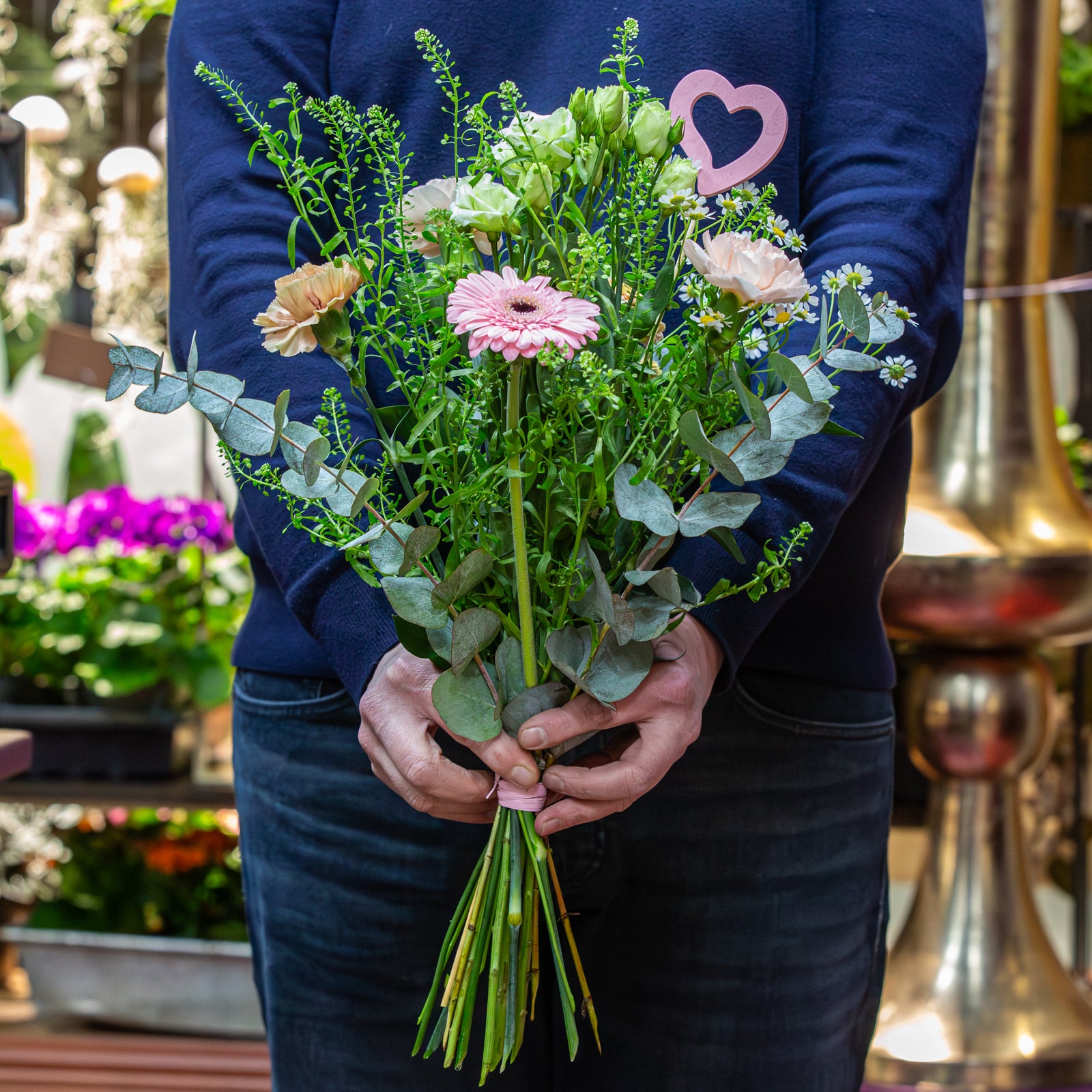 Ilmava kimppu sydämellä